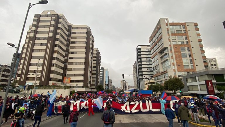 (VIDEO) Incidentes entre hinchas previo a la ‘Noche Azulgrana’