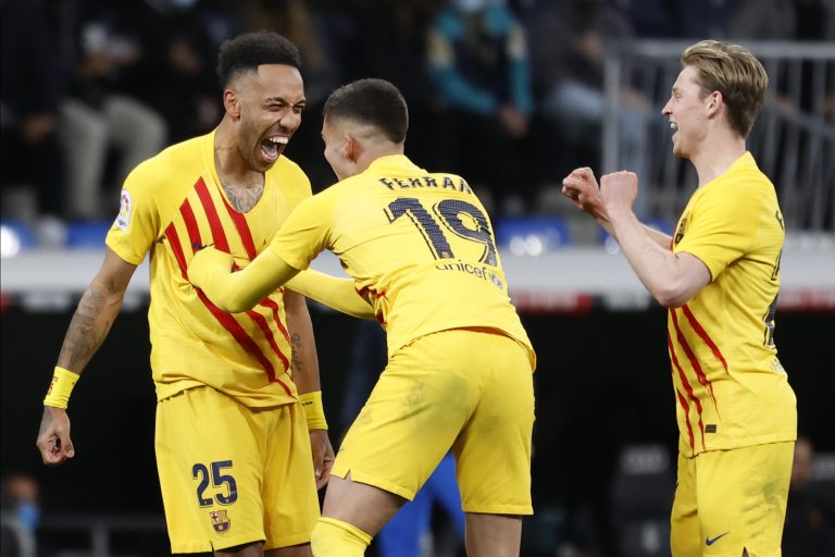 (VIDEO) Humillante caída del Madrid: El Barça goleó en el Bernabéu
