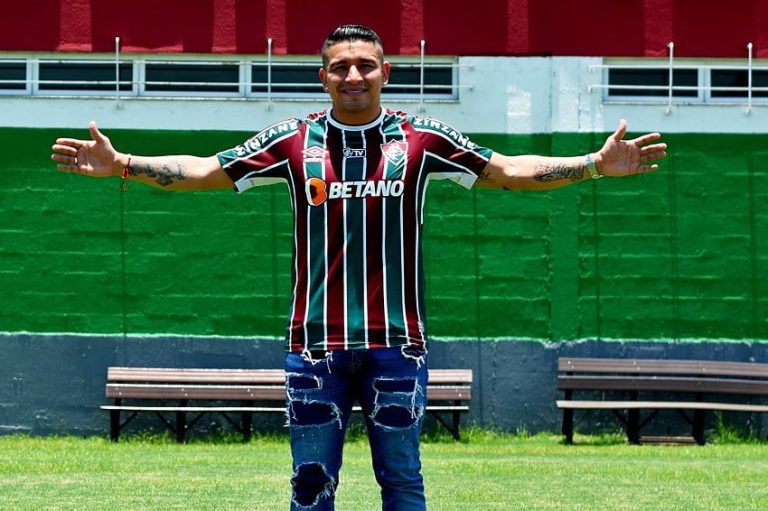 ¡MARIO PINEIDA CAMPEÓN CON FLUMINENSE EN BRASIL!