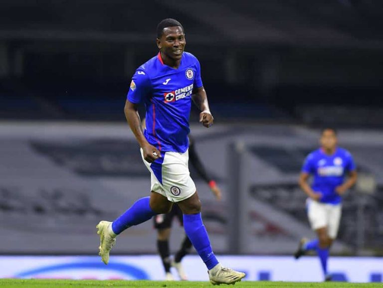 (VIDEO) LIGA MX: Asistencia del ‘Cuco’ Angulo en el empate de Cruz Azul