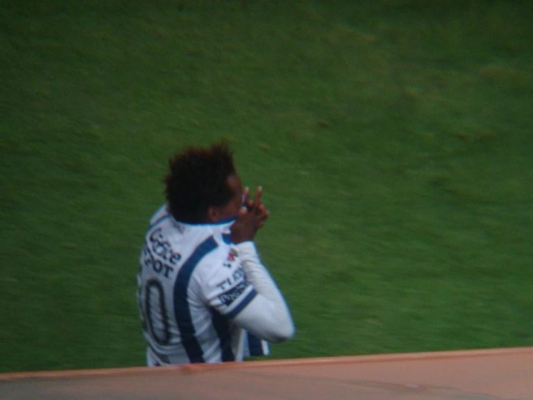 ¿BAJA PARA LA TRI? Romario Ibarra será sometido a exámenes