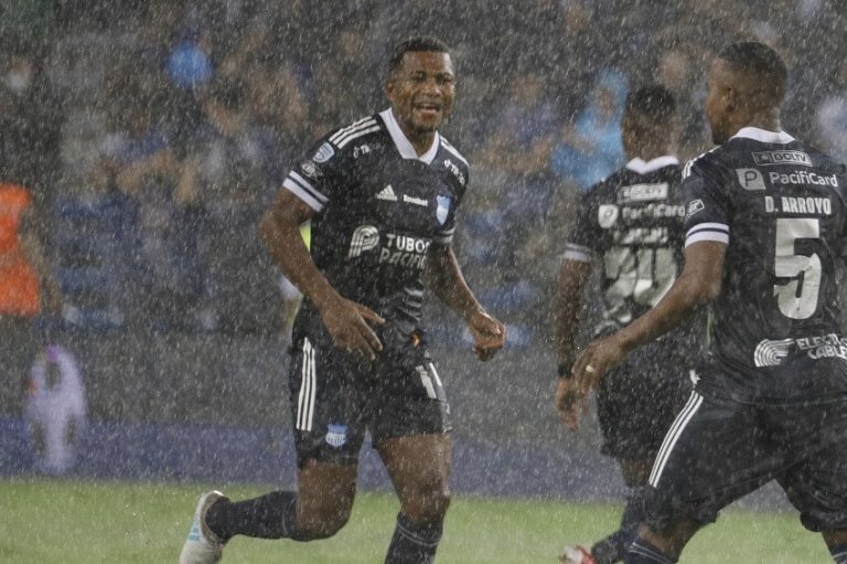 Romario Caicedo: “Emelec es grande, todos los jugadores son importantes”