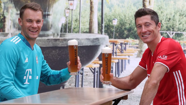 Neuer y Lewandowski hacen historia en un nuevo triunfo del Bayern Múnich
