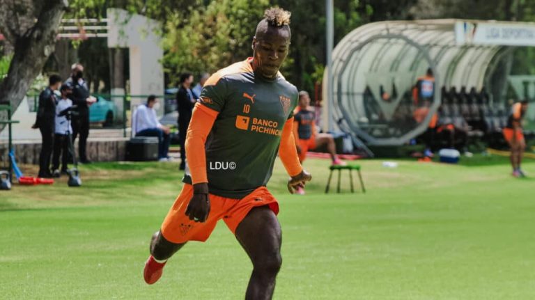 OFICIAL: Jhojan Julio, nuevo refuerzo de Santos