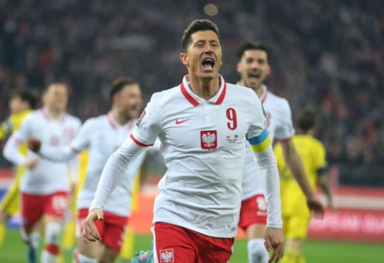 (VIDEO) LEWANDOWSKI DICE PRESENTE: Polonia clasificó al mundial