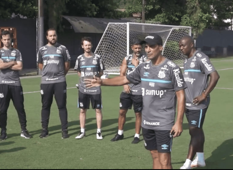 (VIDEO) El primer entrenamiento de Bustos como DT de Santos