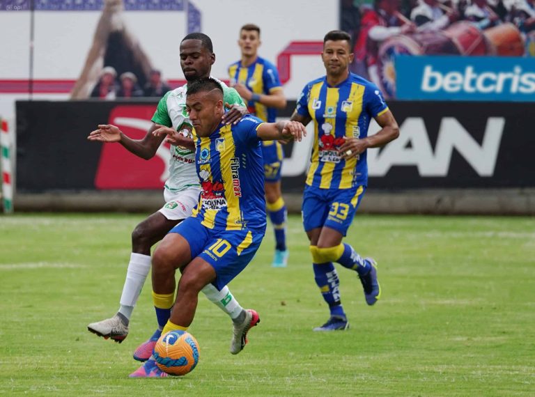(VIDEO) CON REMONTADA: Delfín venció de manera agónica a Mushuc Runa