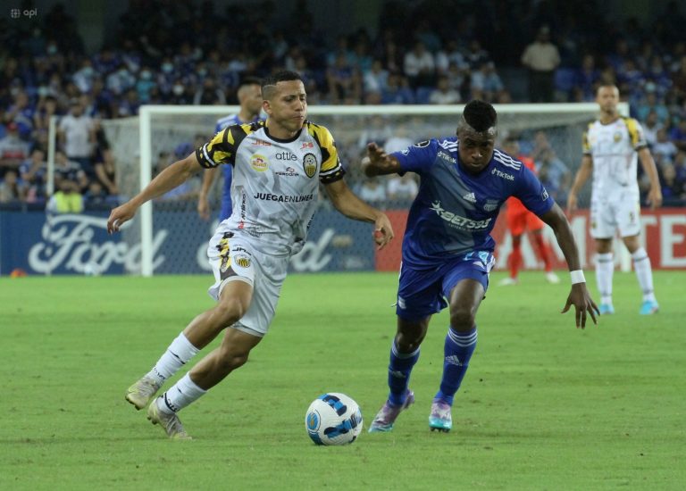 (VIDEO) AMARGO EMPATE: Emelec no pudo ante D. Táchira de local