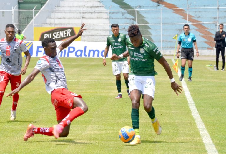 SIN HACERSE DAÑO: Orense y Técnico empataron sin goles en Machala