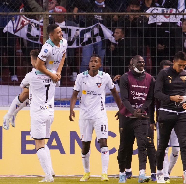 ACORTA DISTANCIAS: LDU derrotó a Barcelona en Casa Blanca
