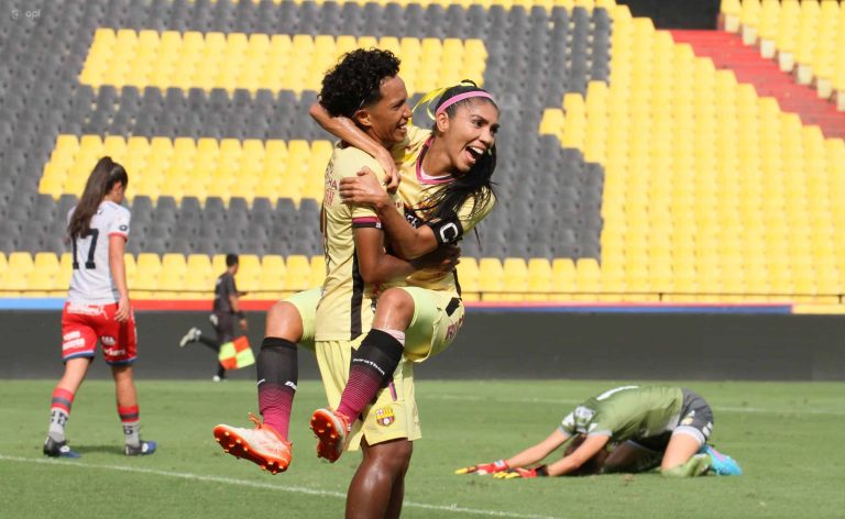 (VIDEO) ¡12-0!! BSC femenino goleó a El Nacional en el Monumental