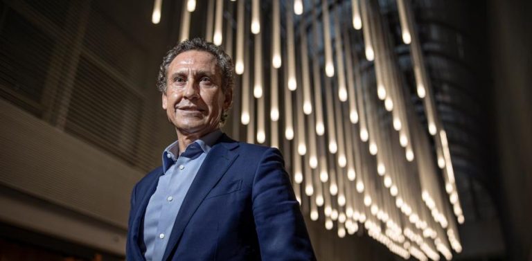 Valdano discrepa de Xavi: “El Barça no es el club más difícil del mundo”