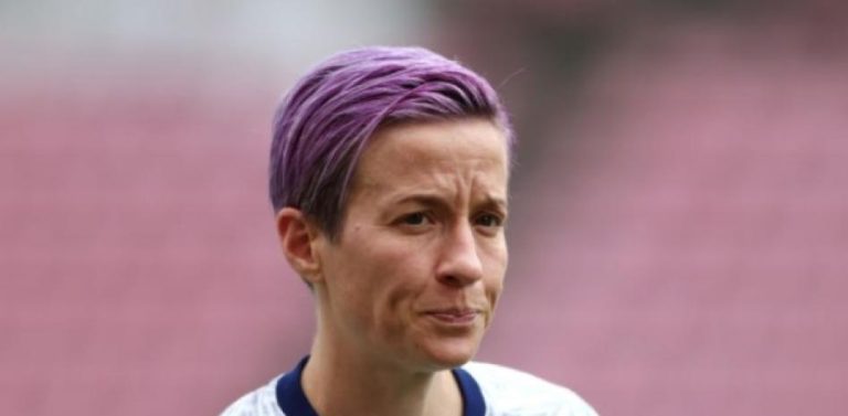 Megan Rapinoe demandaría a Dwayne Johnson por plagiar el logotipo de su fundación