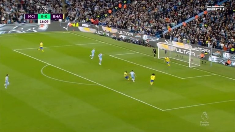 (VIDEO) Moisés Caicedo brilla Vs. Manchester City