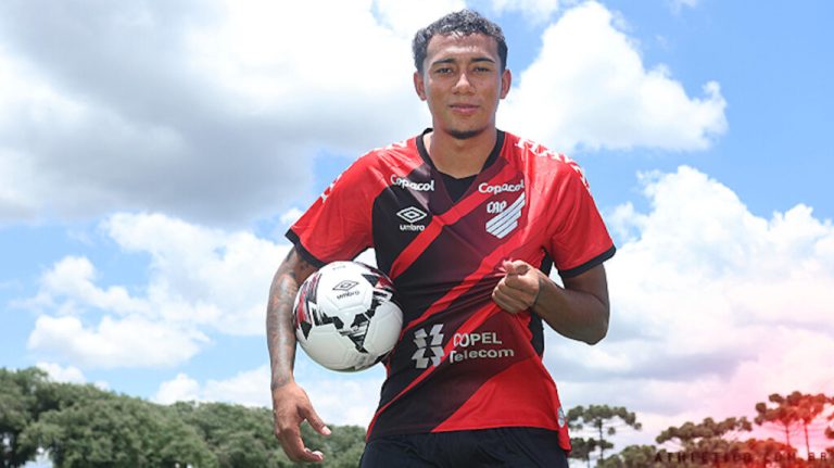 Bryan García será titular con Athletico Paranaense por Copa Libertadores