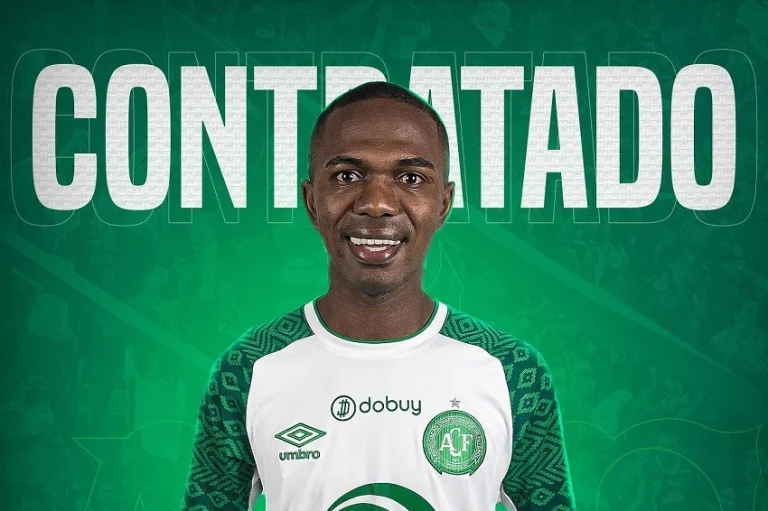 Carlos Orejuela abandona Ferroviária y ficha por Chapecoense