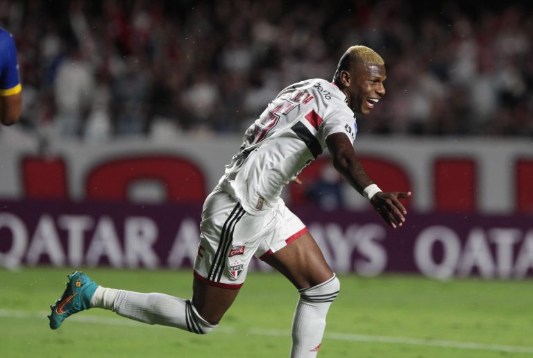 (VIDEO) EN RACHA GOLEADORA: Robert Arboleda anotó en la Copa de Brasil