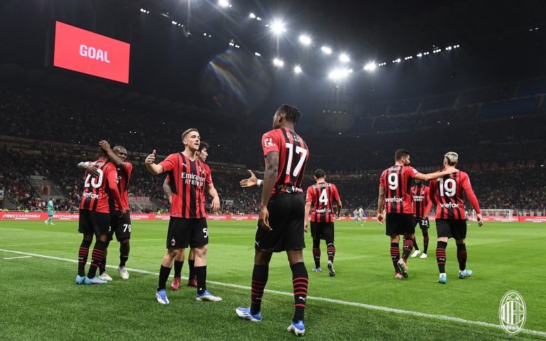 (VIDEO) RETOMA LA PUNTA: Milan venció al Genoa en San Siro