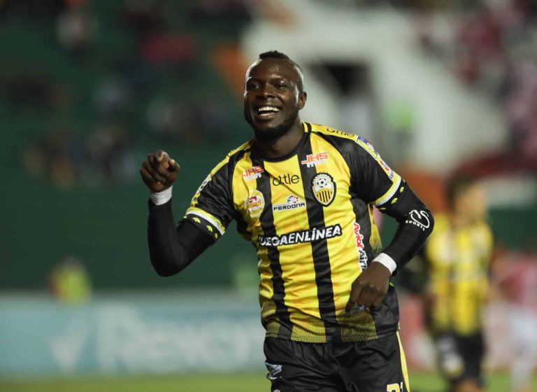 (VIDEO) Renny Simisterra anotó en la victoria del Deportivo Táchira