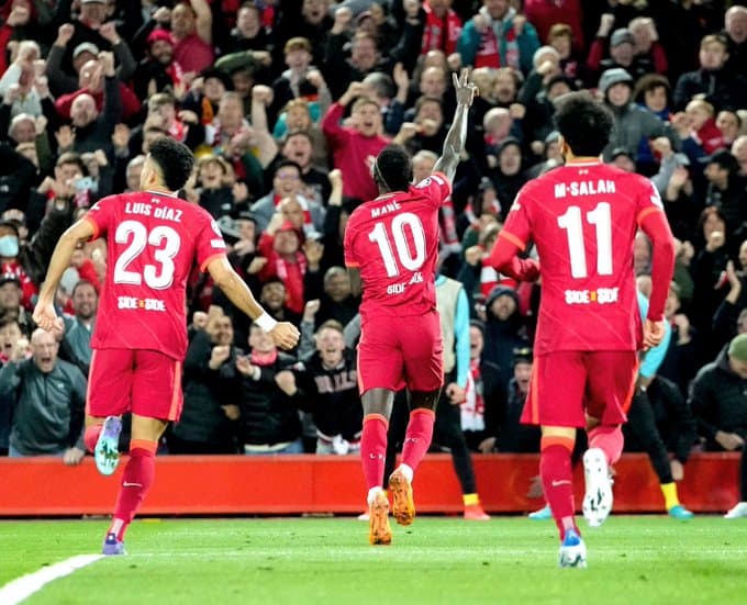 Van Dijk: “No querría enfrentarme a ninguno de nuestros delanteros”