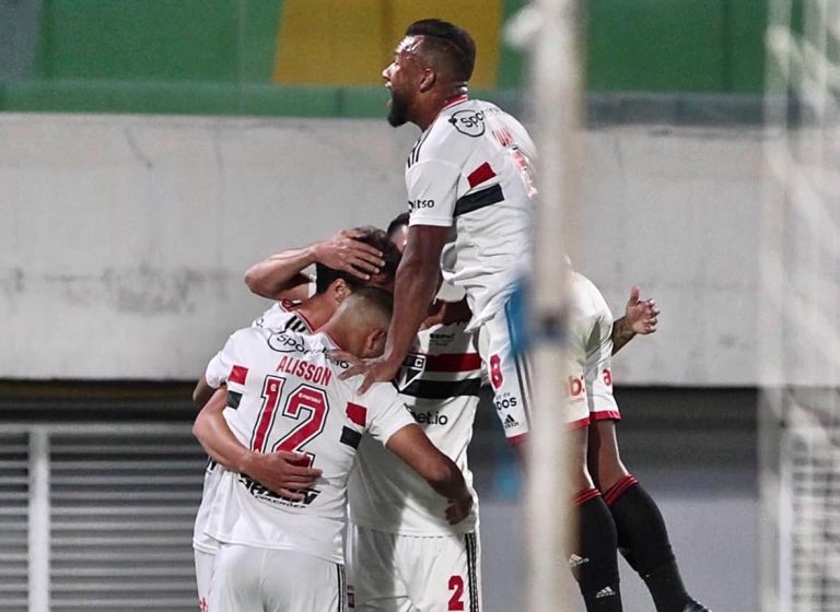 (VIDEO) CON ARBOLEDA TITULAR: Sao Paulo ganó en la Sudamericana