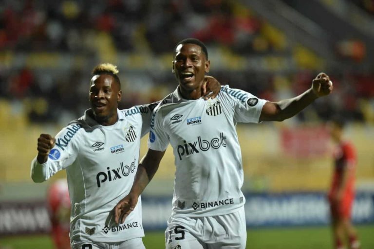 (VIDEO) CON SANTOS: Brayan ‘Cuco’ Angulo anotó en la Sudamericana