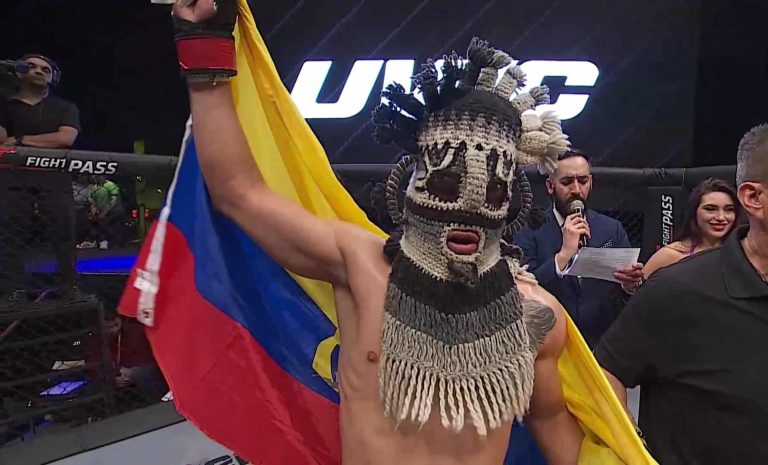 #NTF (VIDEO) UFC: Aaron Cañarte vence con espectacular KO a Walter Reyes
