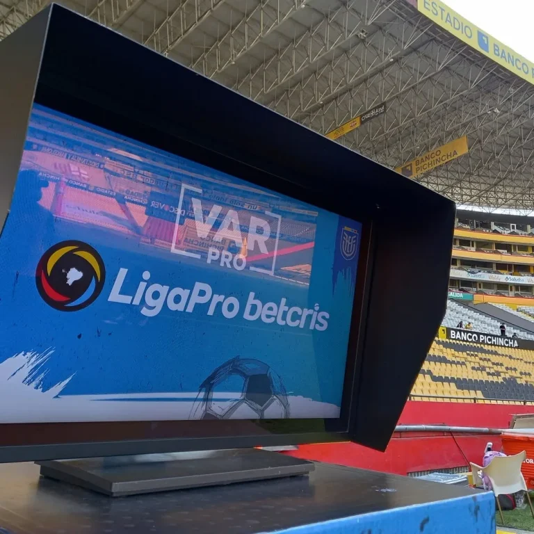 Noticia Banco Guayaquil: Barcelona solicitó VAR para el resto de la temporada