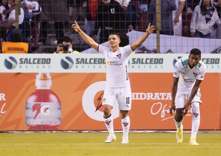 IGUAL SERÁ BAJA EN LDU: Contraprueba de Alexander Alvarado dio negativo