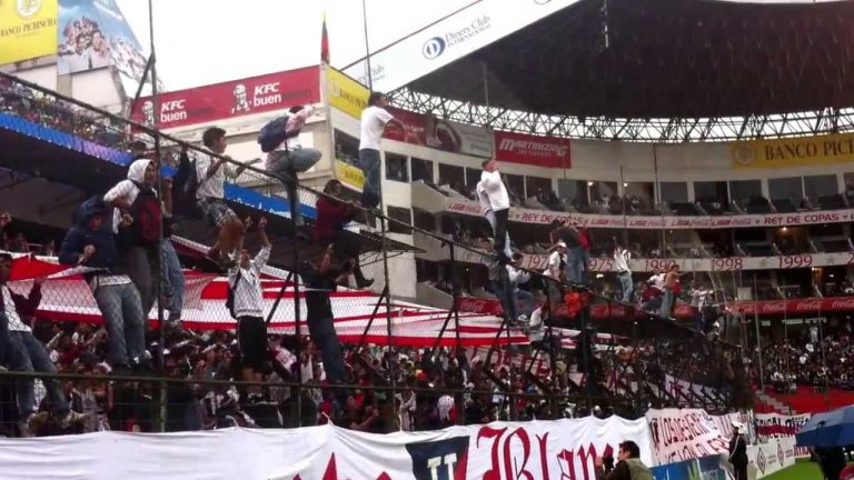 Directivo de LDU resalta la falta de apoyo de los hinchas