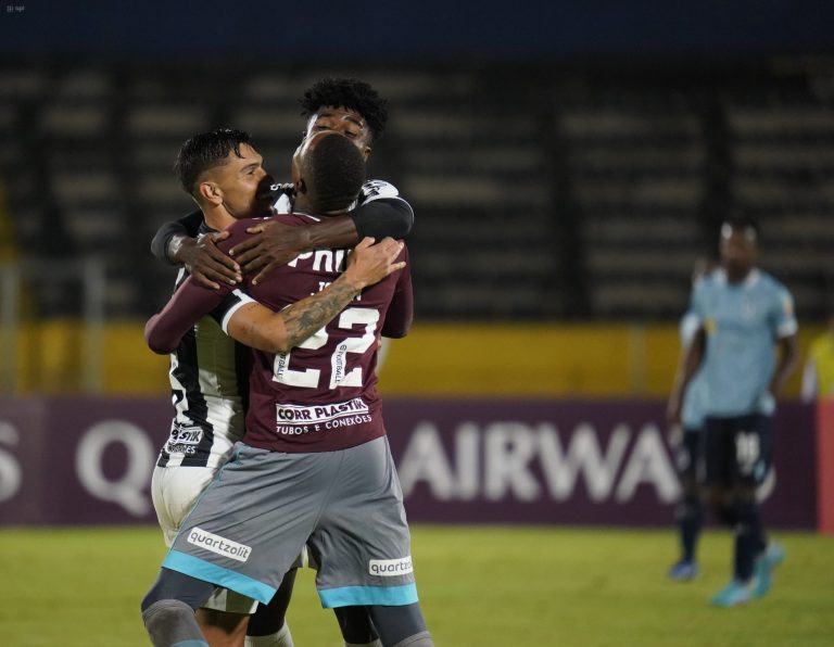 (VIDEO) SOBRE EL FINAL: El Santos de Bustos derrotó a U. Católica en Quito
