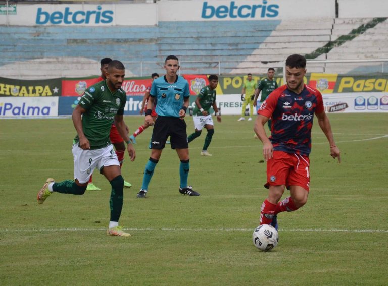 SHOW DE GONZALO VALLE: Guayaquil City venció a Orense en Machala