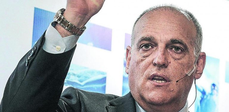 Tebas: “A día de hoy, el Barcelona sigue sin poder fichar a Lewandowski”