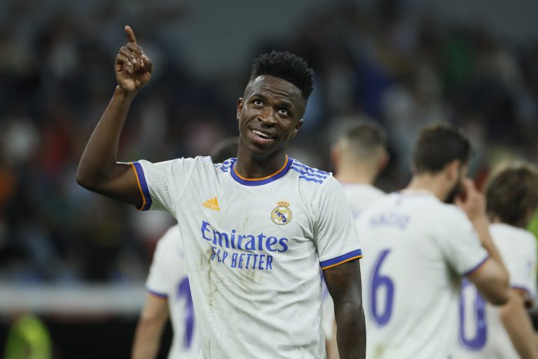 (VIDEO) Triplete de Vinicius: ¡6-0 DEL MADRID en La Liga!