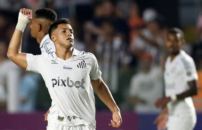 (VIDEO) SALVADOS POR LA ‘CHATOLEI’: Santos clasificó en la Sudamericana