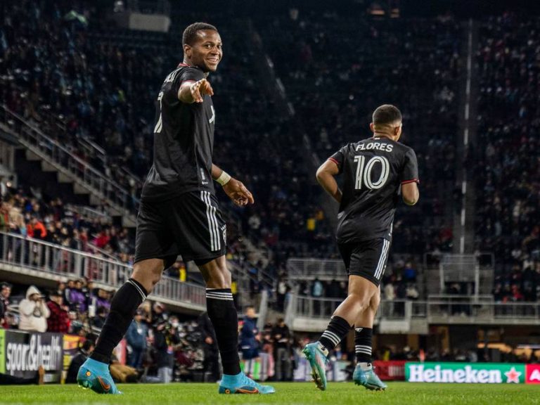 (VIDEO) Gol y asistencia de Michael Estrada en la MLS