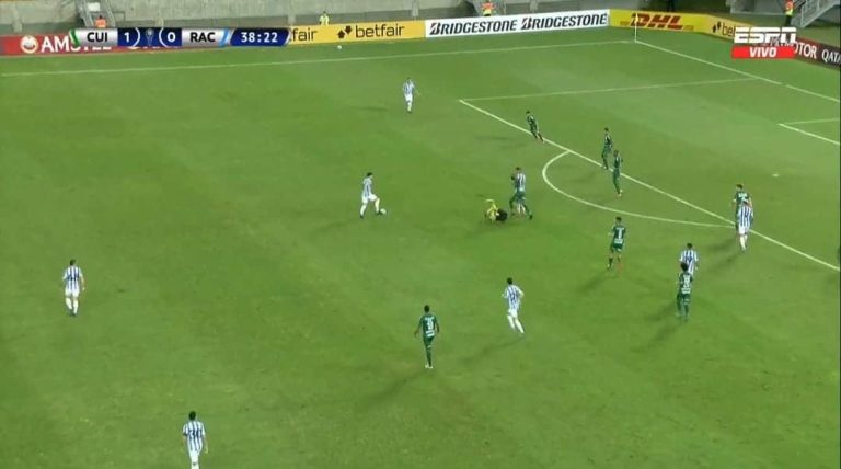 (VIDEO) BLOOPER: Lo tumbaron a Guillermo Guerrero en la Sudamericana