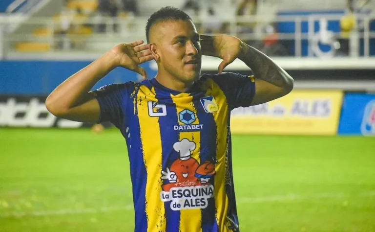 Chicaiza y sus ganas de vencer a LDU: “Queremos hacer un buen remate de la etapa”