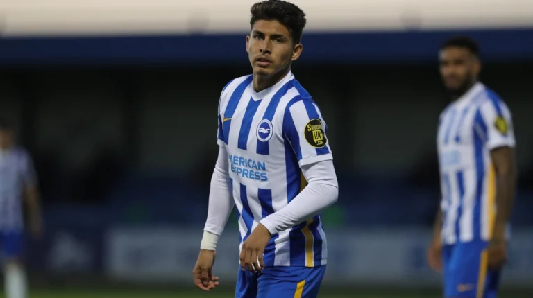 (VIDEO) Jeremy Sarmiento, elegido el mejor jugador joven de la temporada en el Brighton