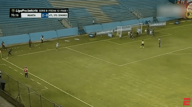 (VIDEO) SIGUE VIGENTE: Michael Jackson Quiñónez anotó un gol olímpico