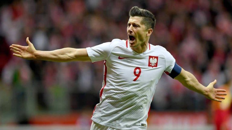 Bayern Múnich se mantiene firme en sus pretensiones por Lewandowski