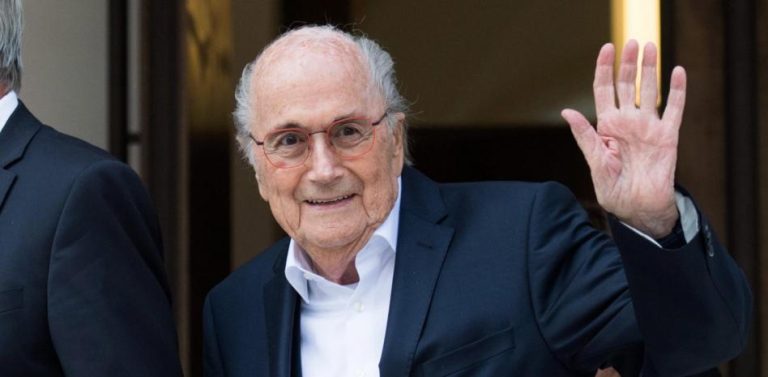 La Fiscalía pide cárcel en suspenso para Platini y Blatter