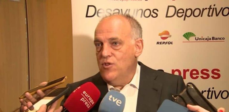 Tebas: “Espero que Lewandowski pueda jugar en el Barça”