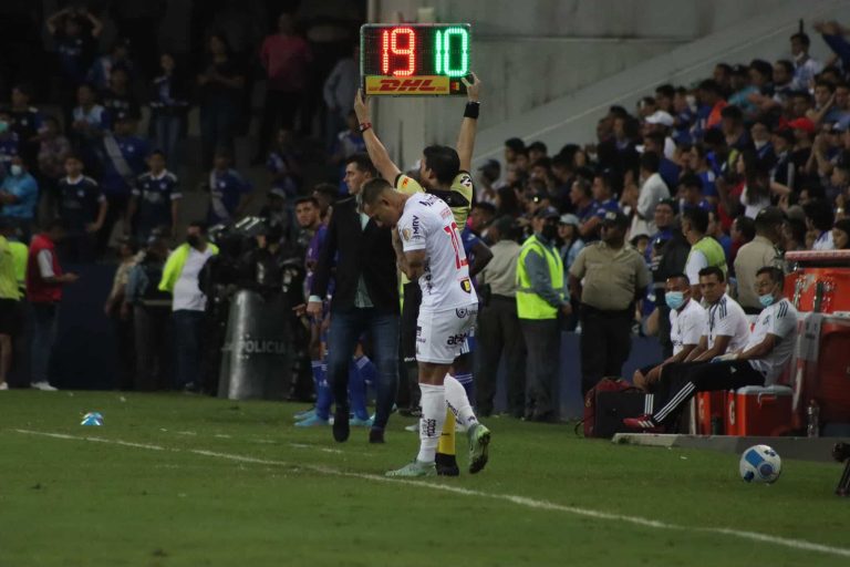 El ‘infierno’ que vivió el chileno Eduardo Vargas en el Capwell