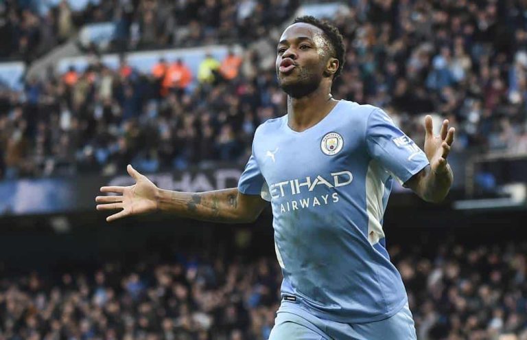 Chelsea irá a la carga también por Sterling