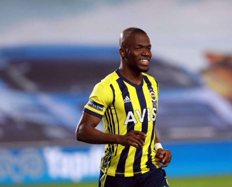 (FOTOS) Fenerbahce inició su pretemporada con presencia de Enner Valencia
