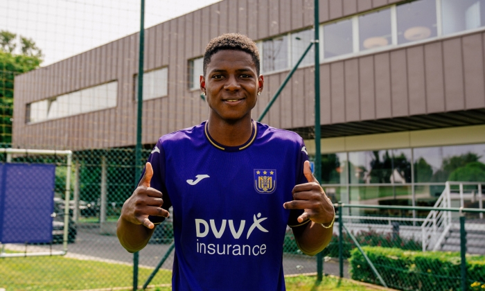 Nilson Angulo, presentado por el Anderlecht: “Es un sueño hecho realidad”