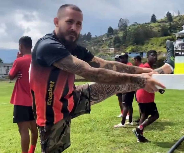 (VIDEO) Chito Vera, en modo futbolista