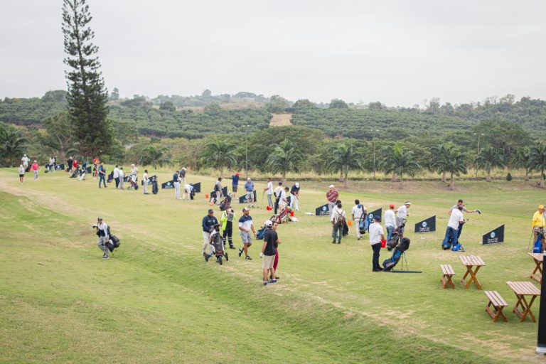 #NTF | Lacosta Country Club reunió a más de 100 golfistas en la Copa Buggatti