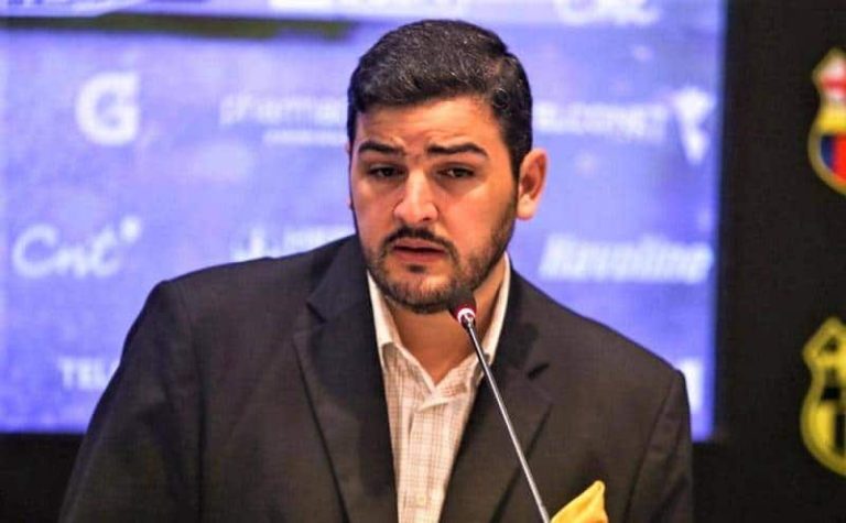 Aquiles Álvarez desmintió a Fydriszewski: “Por más dinero prefirió la oferta de Aucas”